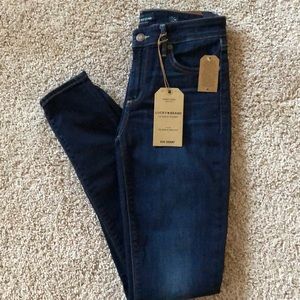 NWT lucky brand Ava skinny jeans size 26 !